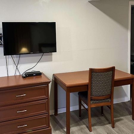 Travelodge By Wyndham Langley Dış mekan fotoğraf