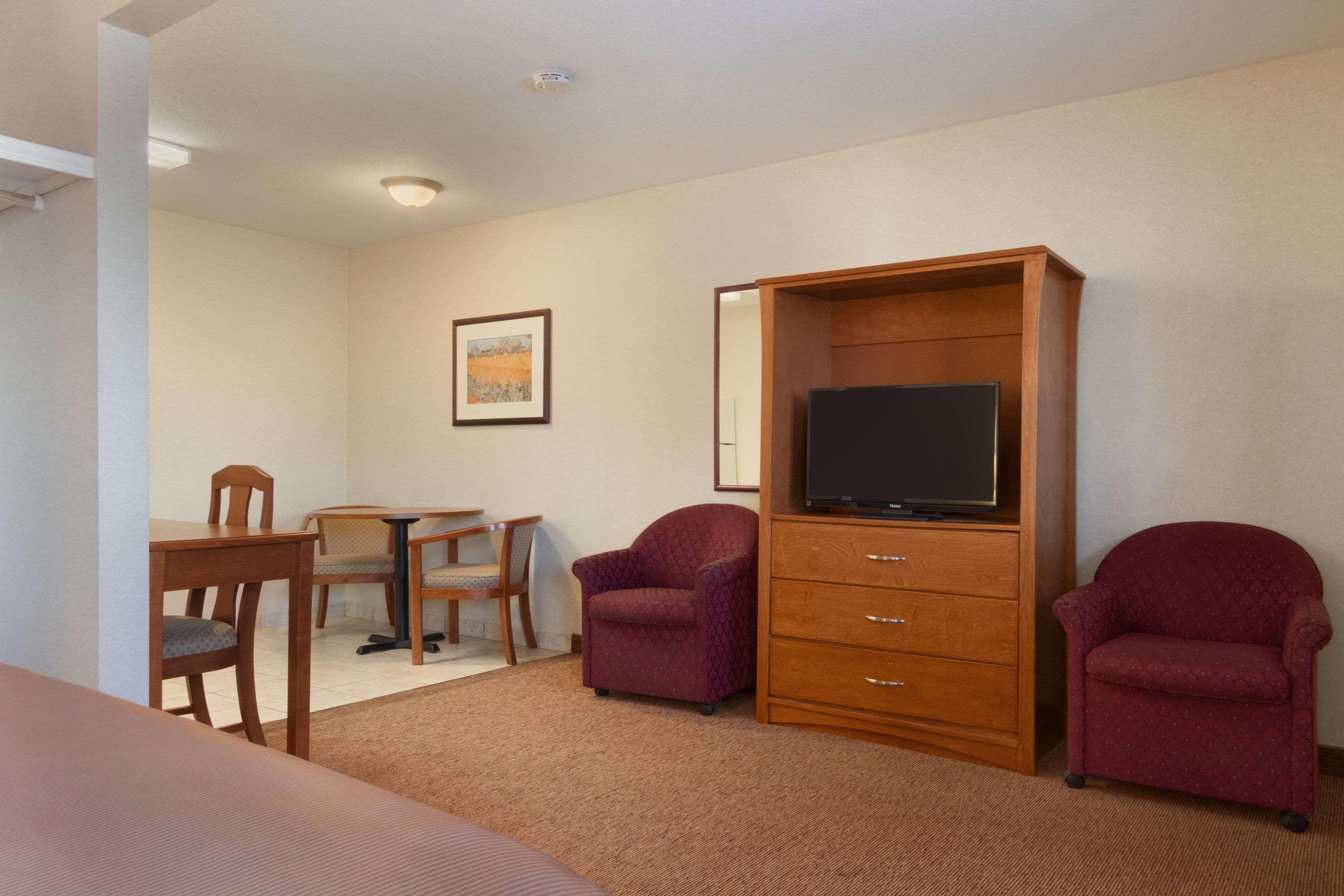 Travelodge By Wyndham Langley Dış mekan fotoğraf