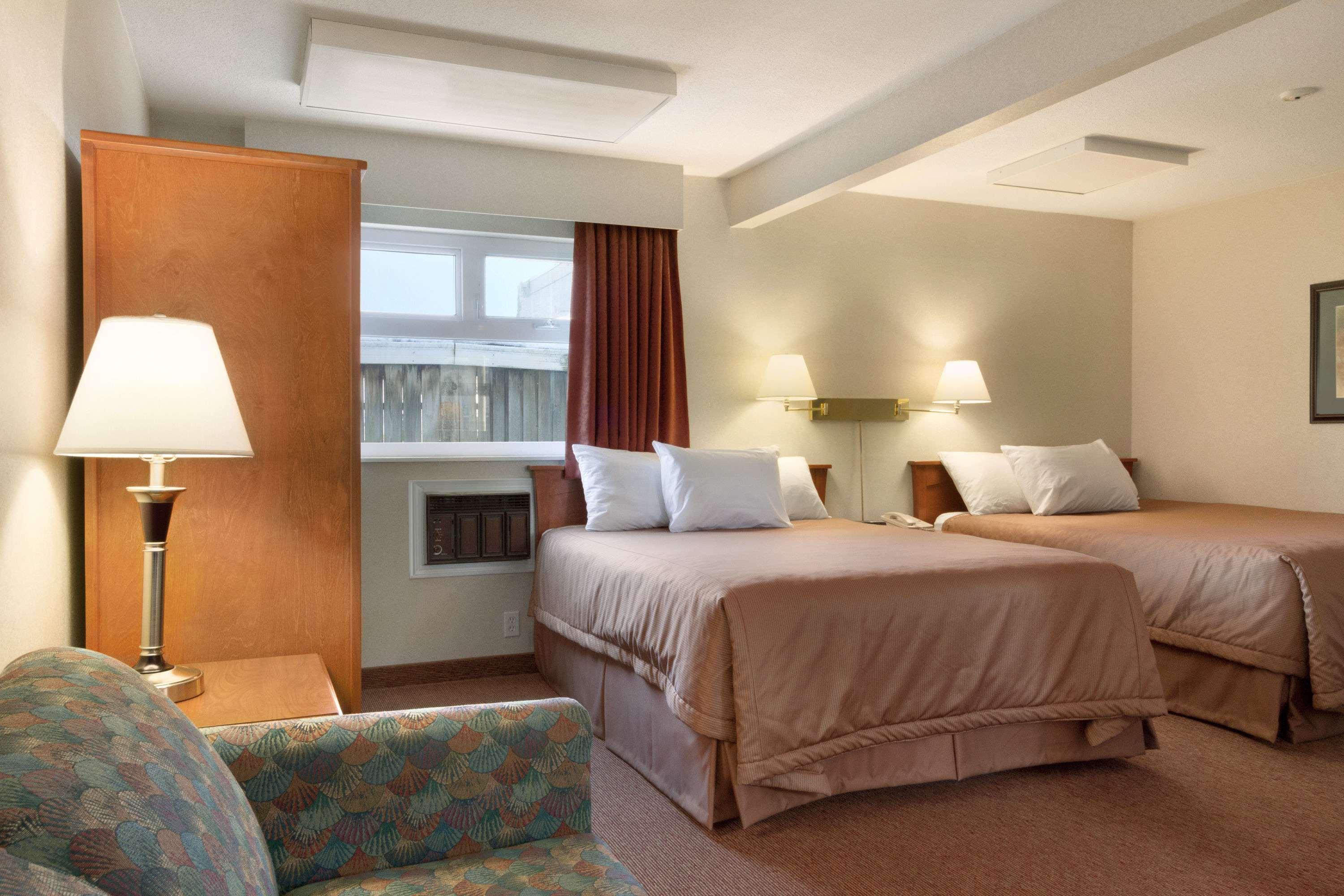 Travelodge By Wyndham Langley Dış mekan fotoğraf