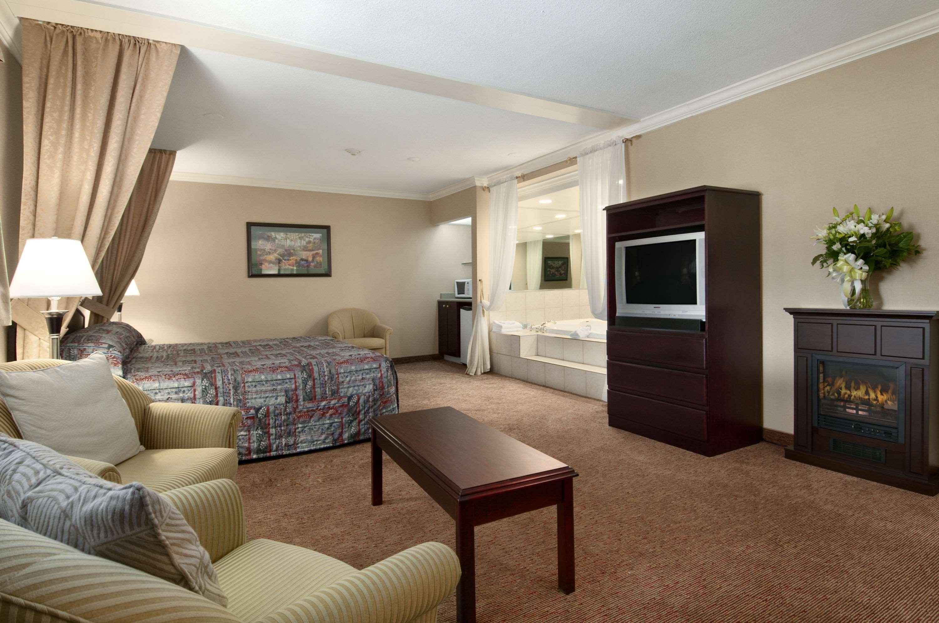 Travelodge By Wyndham Langley Dış mekan fotoğraf