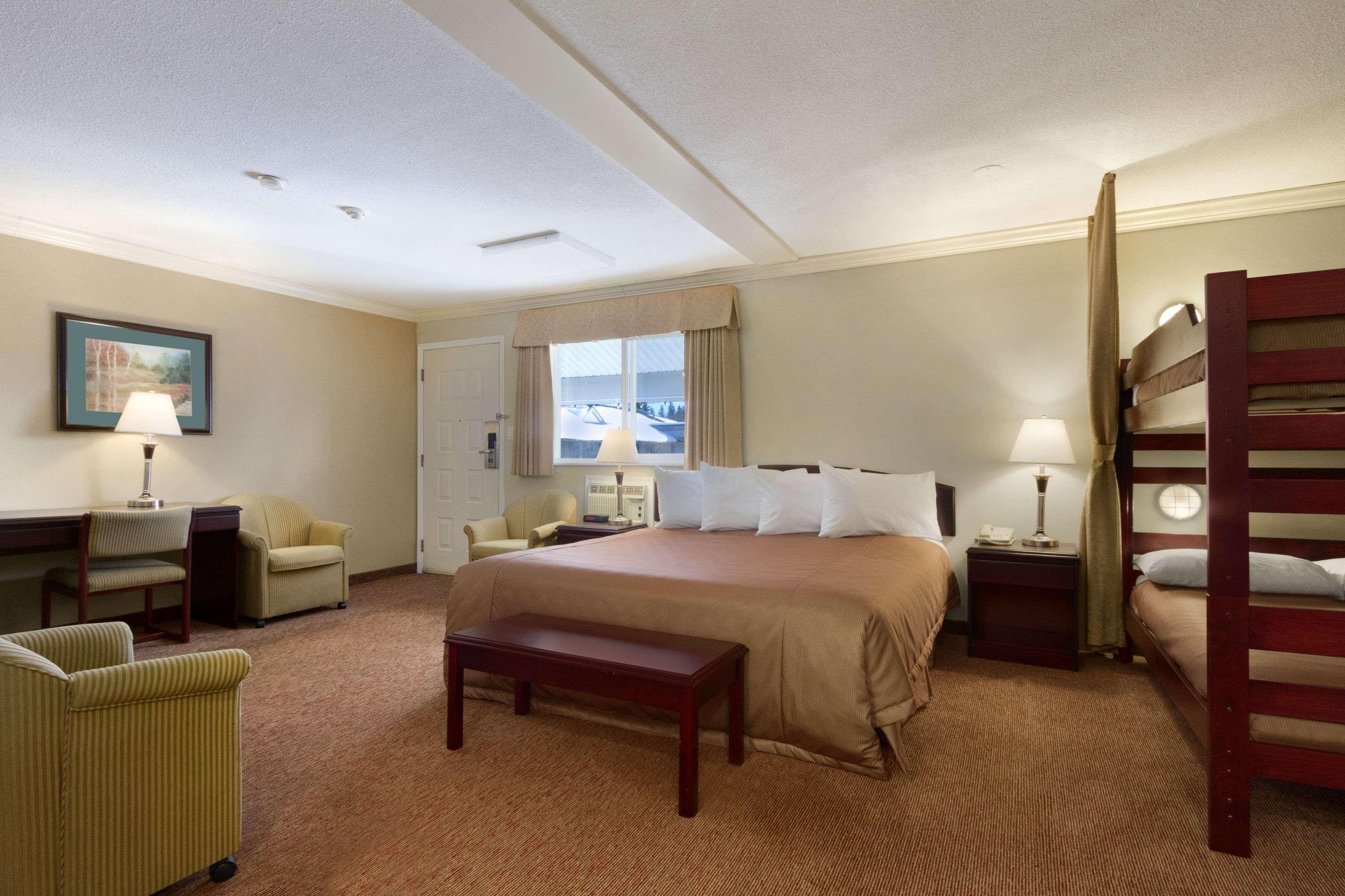 Travelodge By Wyndham Langley Dış mekan fotoğraf
