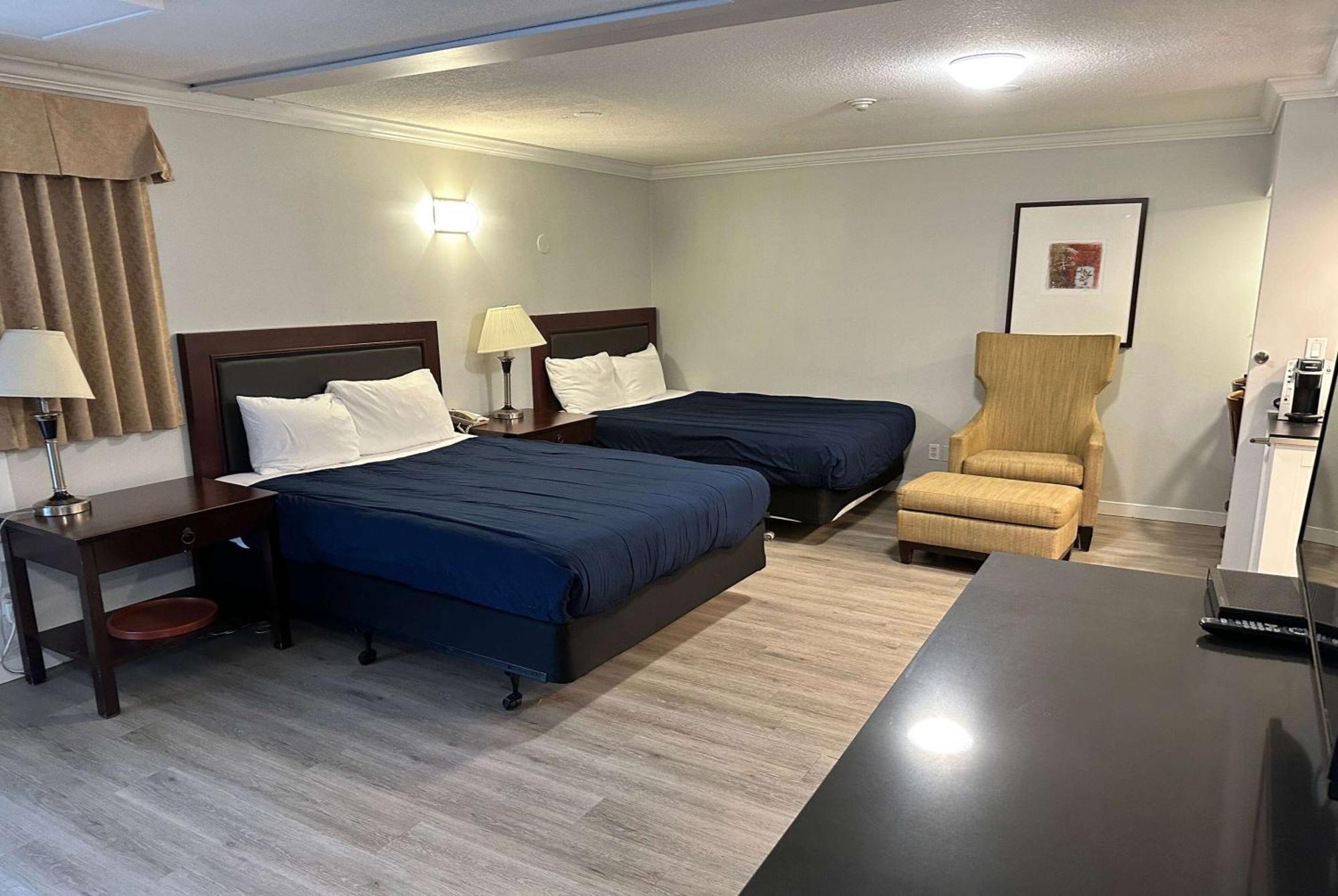 Travelodge By Wyndham Langley Dış mekan fotoğraf